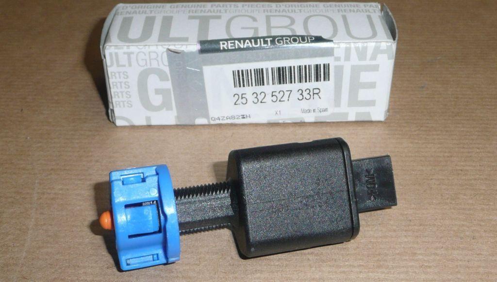 INTERRUPTEUR DES FEUX DE STOP RENAULT MEGANE I 253252733R.