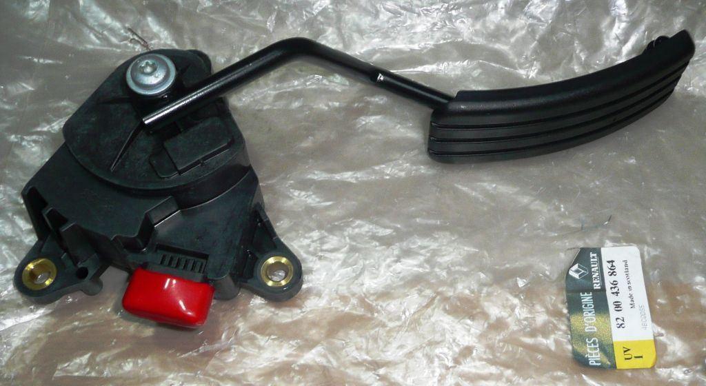 POTENTIOMETRE DE PAPILLON RENAULT KANGOO II 8200436864.