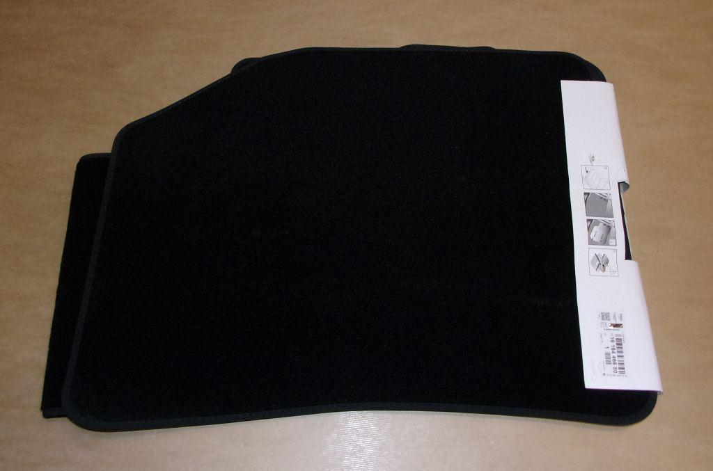 TAPIS EN VELOUR PEUGEOT 5008 II 1616446680.