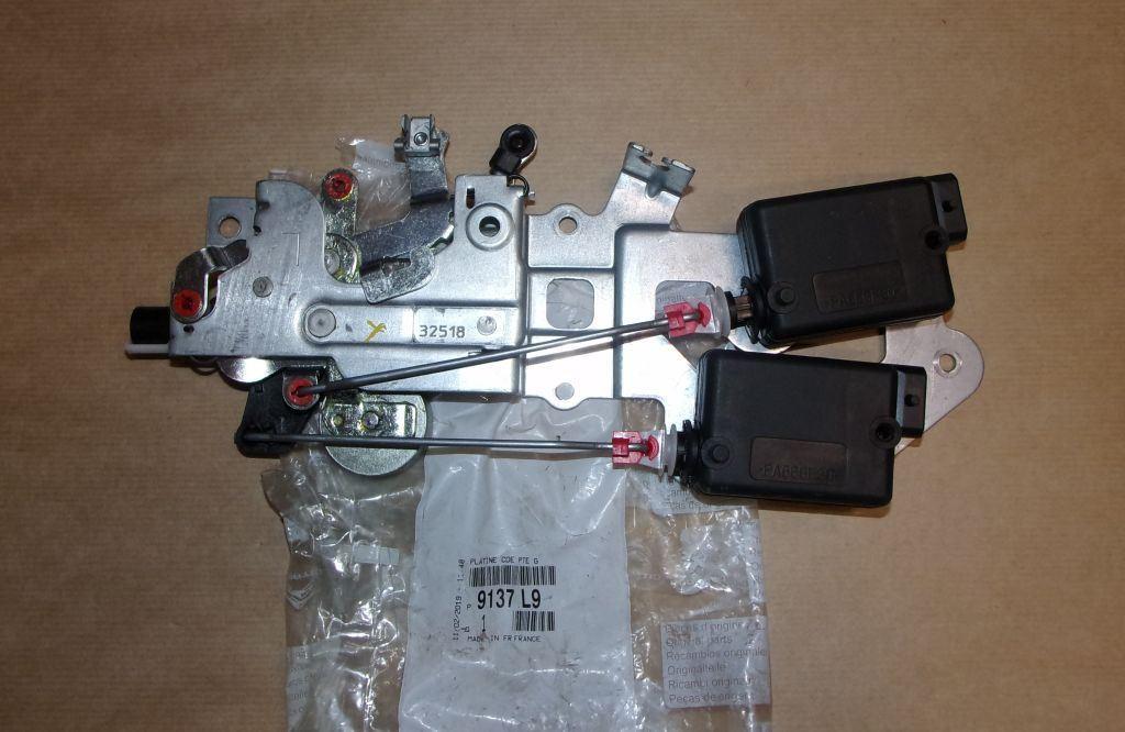 MODULE DES POIGNÉES PEUGEOT 807 GAUCHE ARRIERE 9137.L9 9137L9.