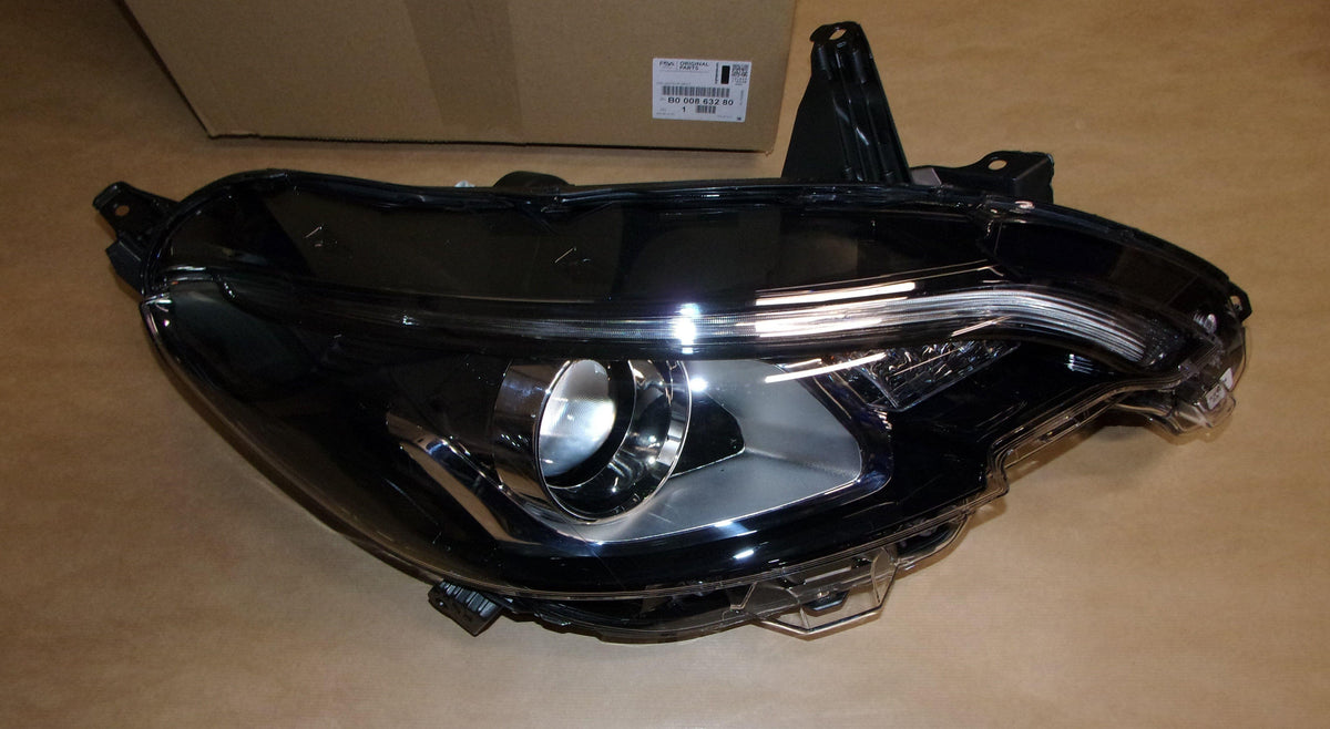 PHARES PEUGEOT 108 DROIT B000863280.