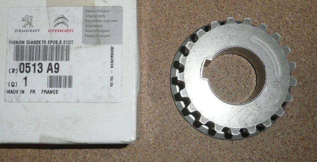 PIGNON DE DISTRIBUTION.CITROEN C5,C6,C8 0513.A9 0513A9.