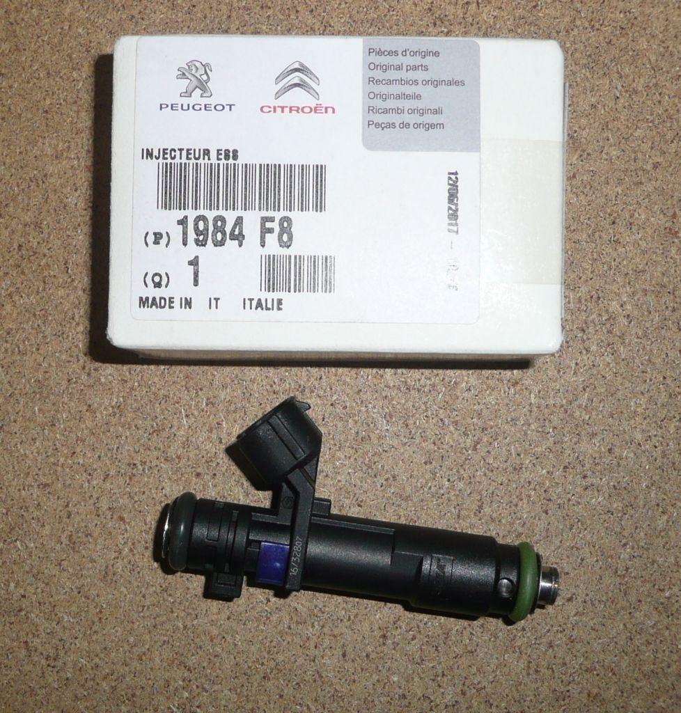 INJECTEUR CITROEN C4 PICASSO 2.0 16V 1984.F8 1984F8.