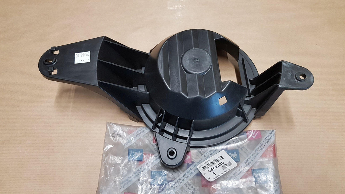 SUPPORT HAUT.PARLEUR PEUGEOT EXPERT III GAUCHE 6562.Q0 6562Q0.