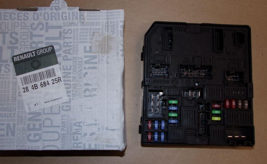 BOÎTE A FUSIBLES RENAULT ESPACE V 284B68425R.