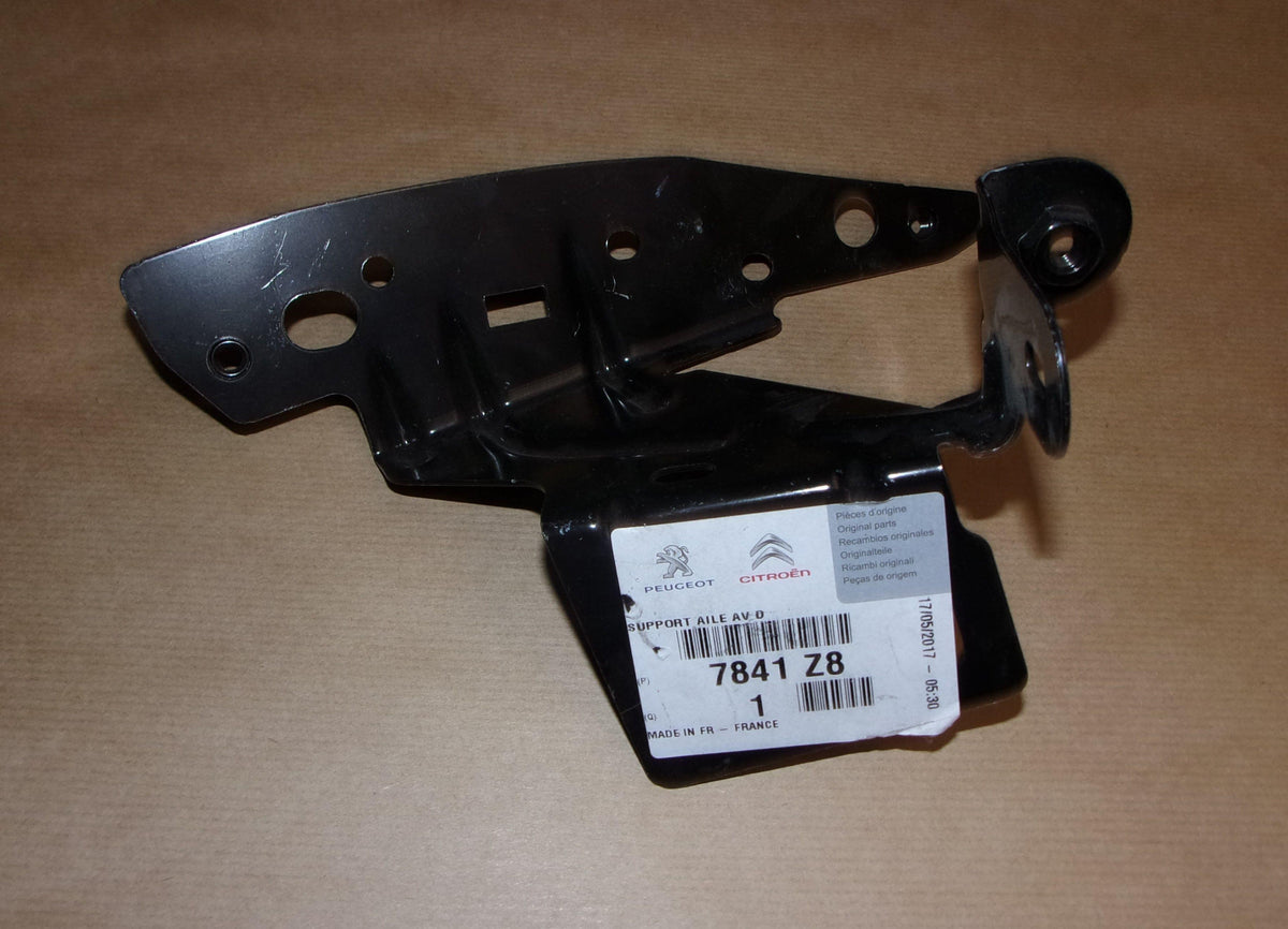 SUPPORT DE GARDE.BOUE CITROEN C3,DS3 DROIT AVA 7841.Z8 7841Z8.