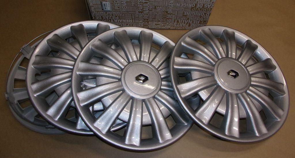 ENJOLIVEURS RENAULT 15-POUCE KIT 4PCS 7711943955.