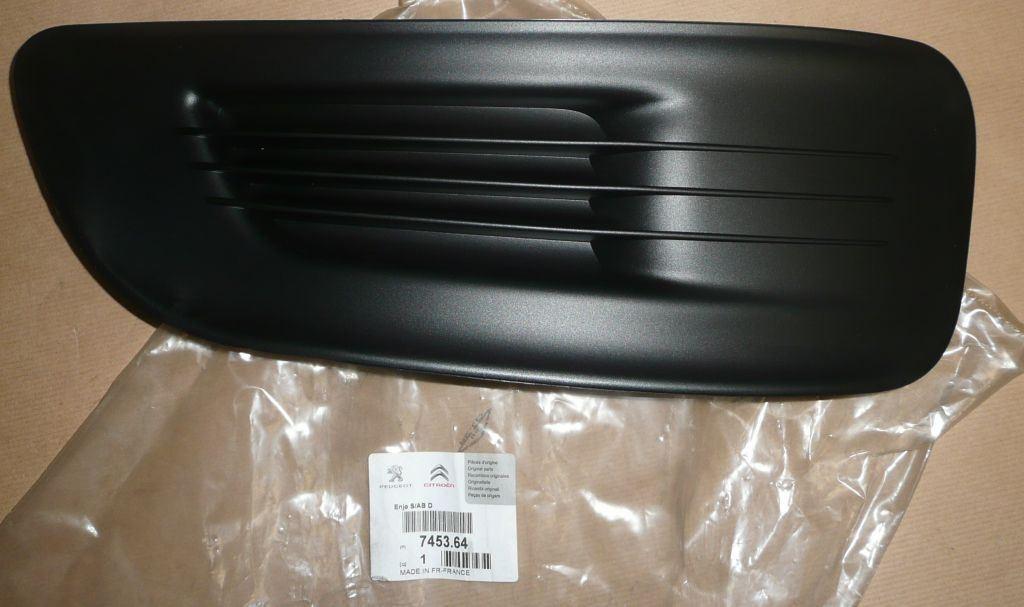 CACHE DE PARE.CHOCS CITROEN C4 II DROITE 7453.64 745364.