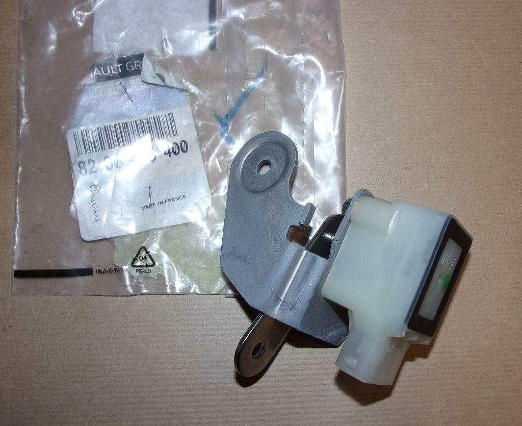 CAPTEUR DE POSITION DES XENON RENAULT VEL SATI 8200415400.