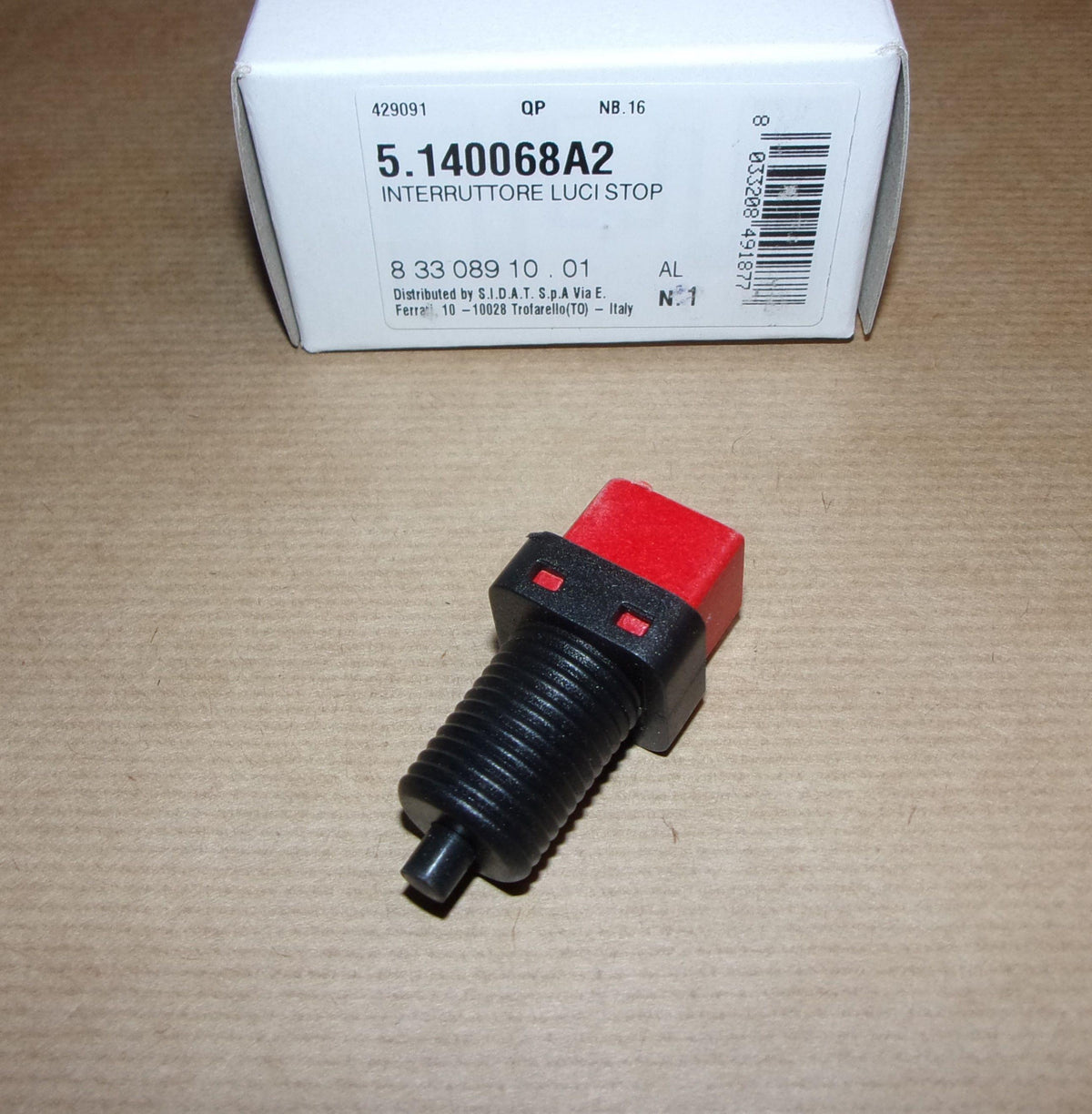 INTERRUPTEUR DES FEUX DE STOP CITROEN C3,C4,P2 4534.37 453437.