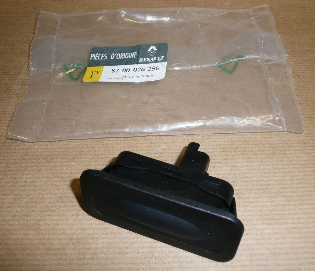 BOUTON DE COFFRE RENAULT MEGANE II,SCENIC II 8200076256.