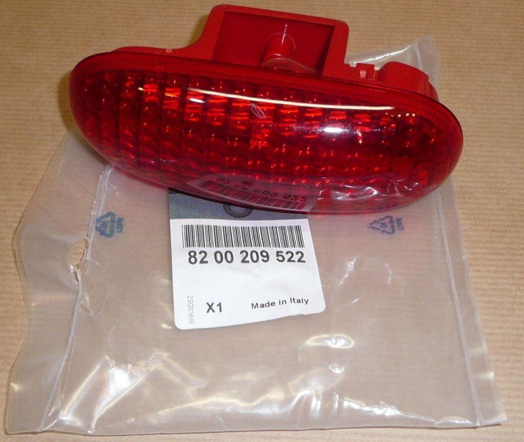 FEU DE STOP RENAULT TRAFIC II 01-14 8200209522.