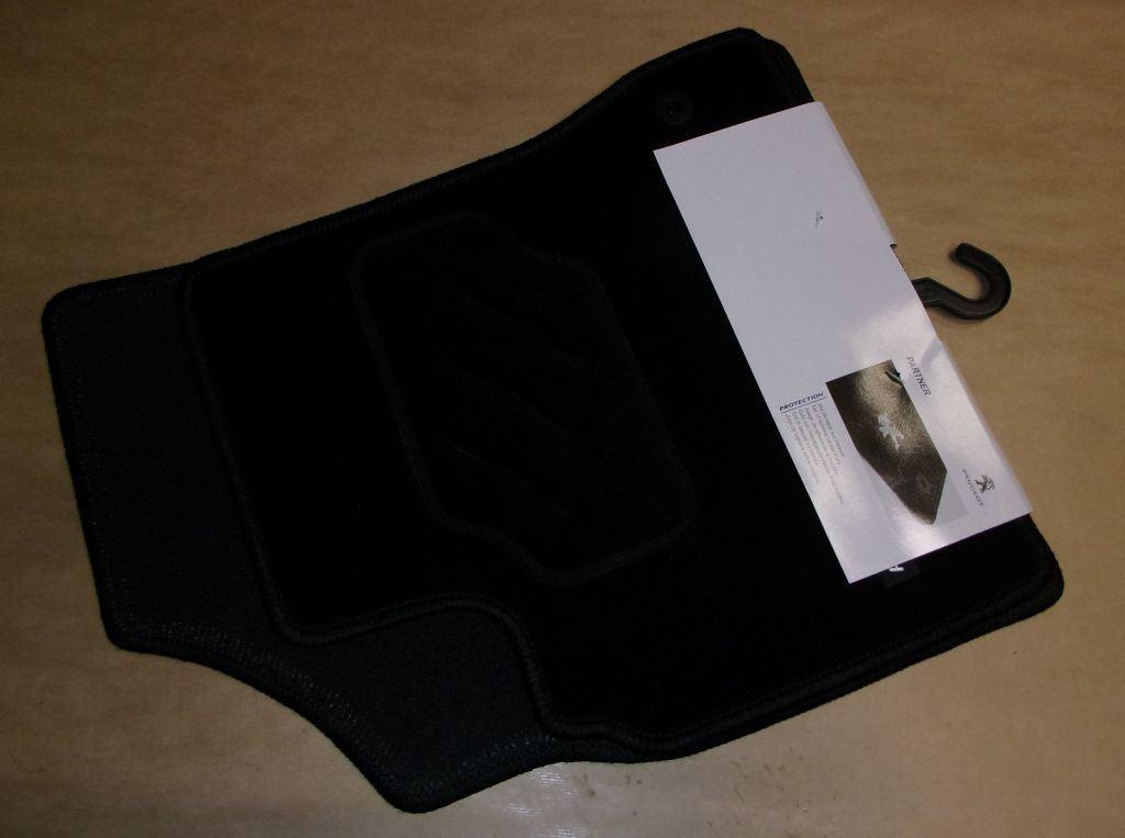 TAPIS EN VELOUR PEUGEOT PARTNER III 1609003580.