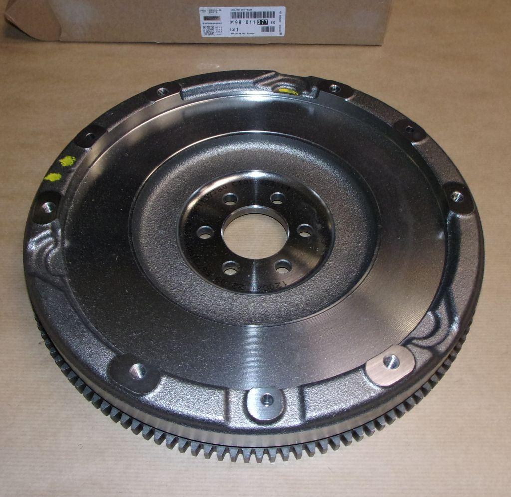 VOLANT MOTEUR CITROEN C3,JUMPY IV 1.6HDI 9801137780.