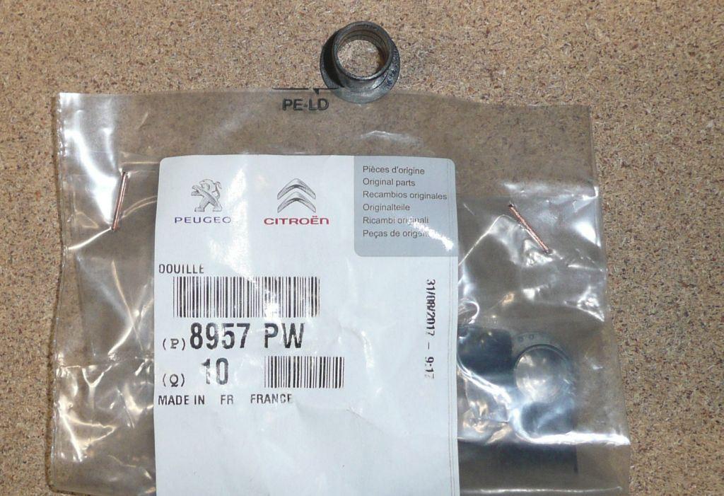 CACHE FAUTEUIL CITROEN C4 II 8957.PW 8957PW.