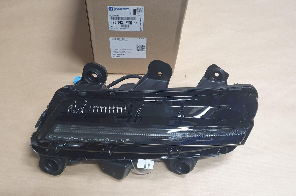 FEU DE JOUR LED PEUGEOT 3008 DROITE 9836230980.