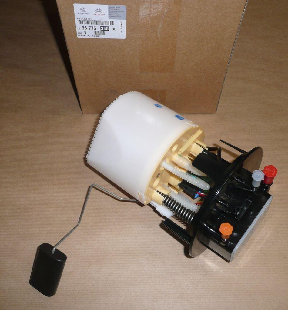 POMPE A CARBURANT COMPLET.CITROEN C5(X7),P508 9677538680.