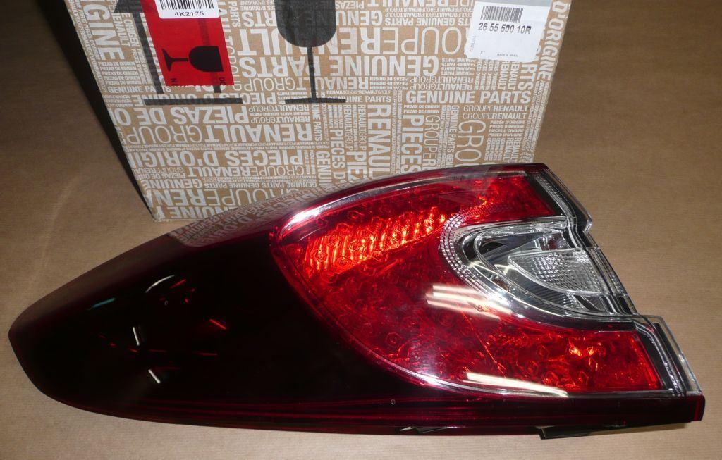 FEU ARRIERE RENAULT MEGANE III GAUCHE 265550010R.