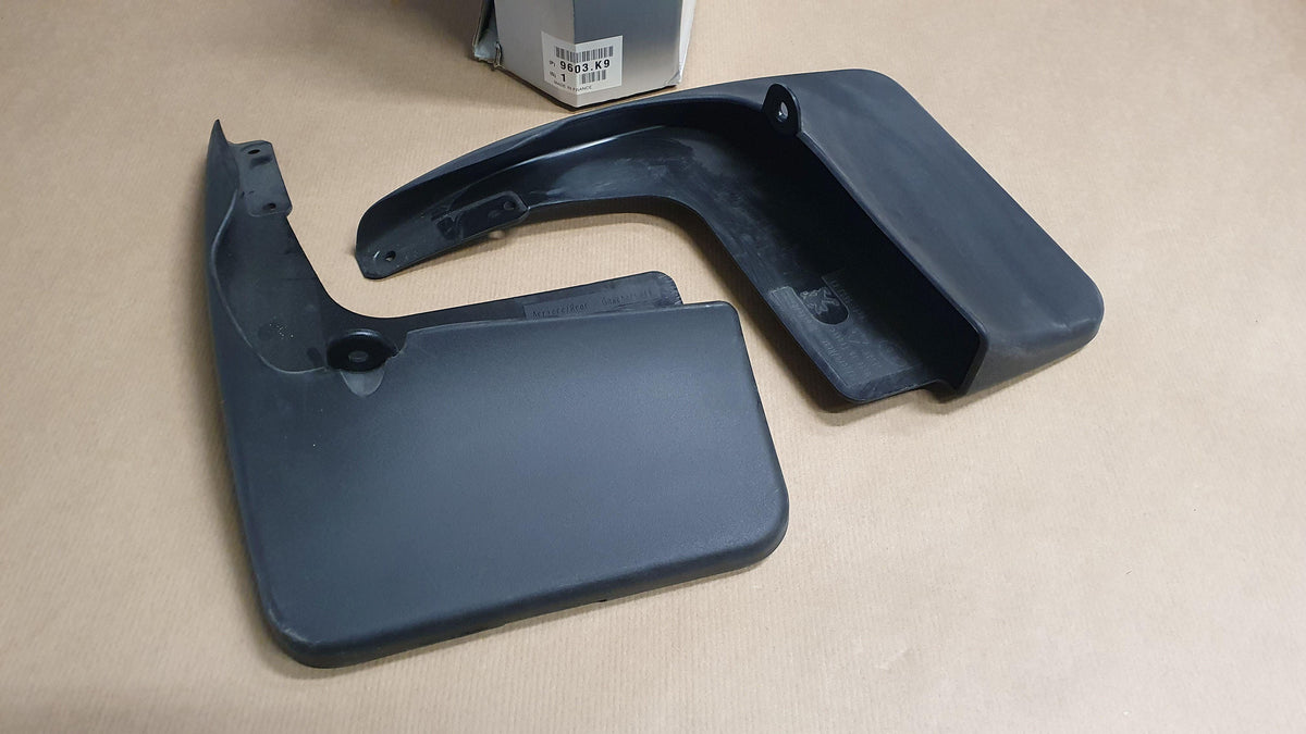 GARDES.BOUE PEUGEOT 206 ARRIERE 9603.K9 9603K9.