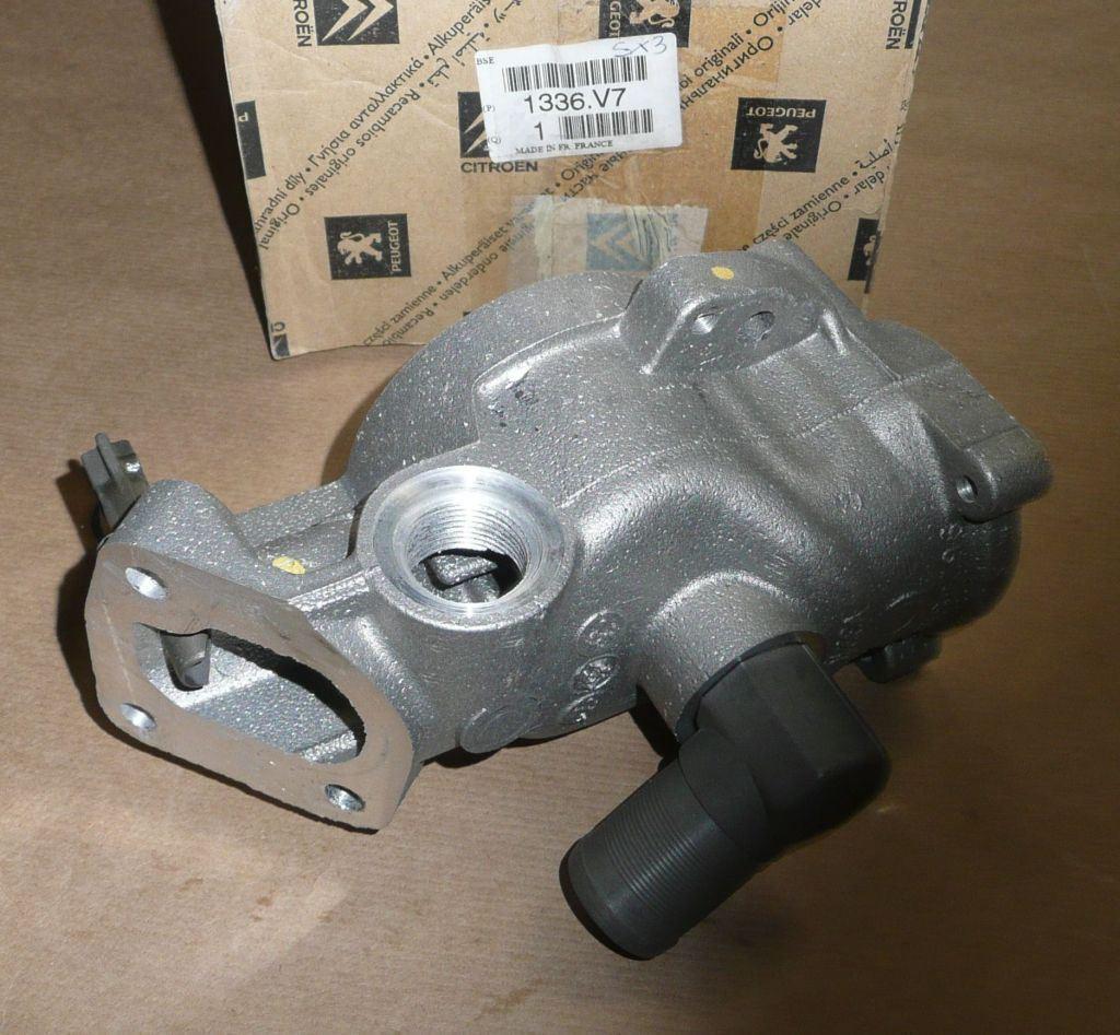 COUVERCLE DE THERMOSTAT PEUGEOT 206,PARTNER 1. 1336.V7 1336V7.