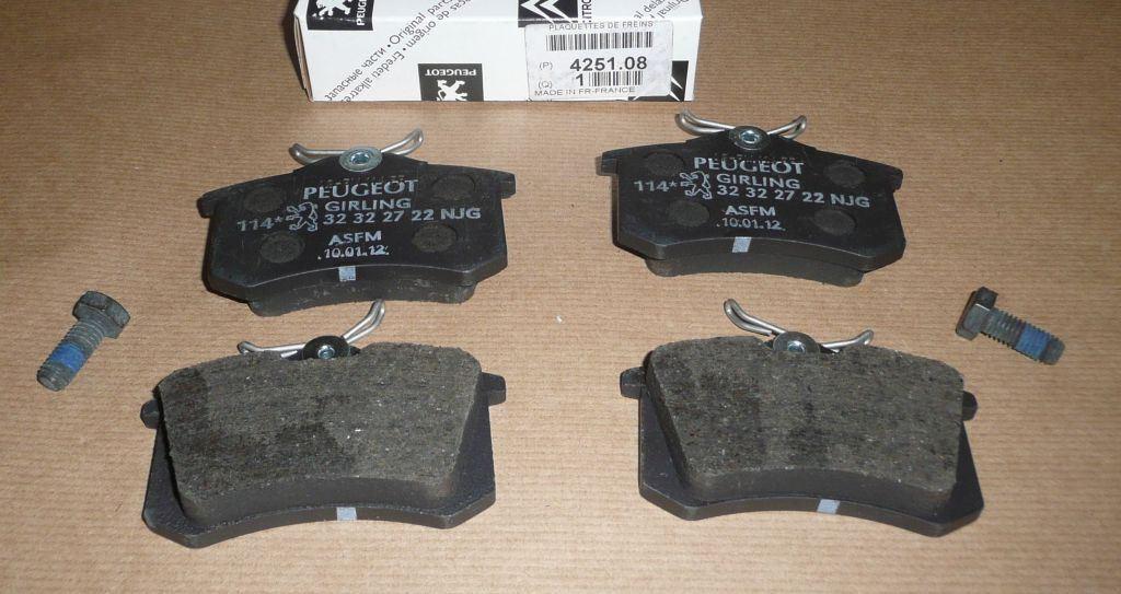 PLAQUETTE DE FREIN.CITROEN C2,C3,307,807,RENAULT CLI 4251.08 425108.