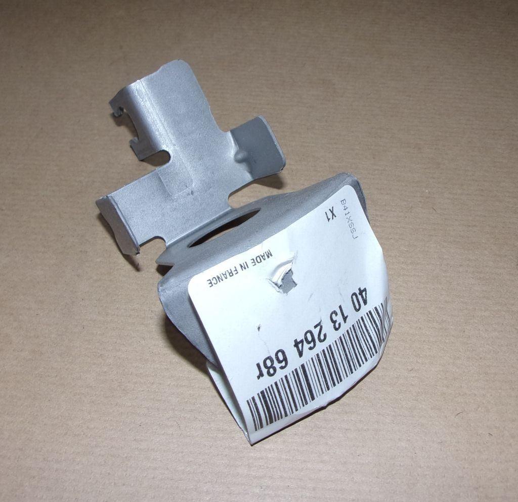 COUVERCLE DU BOULON DE BALANCIER RENAULT TRAFI 401326468R.