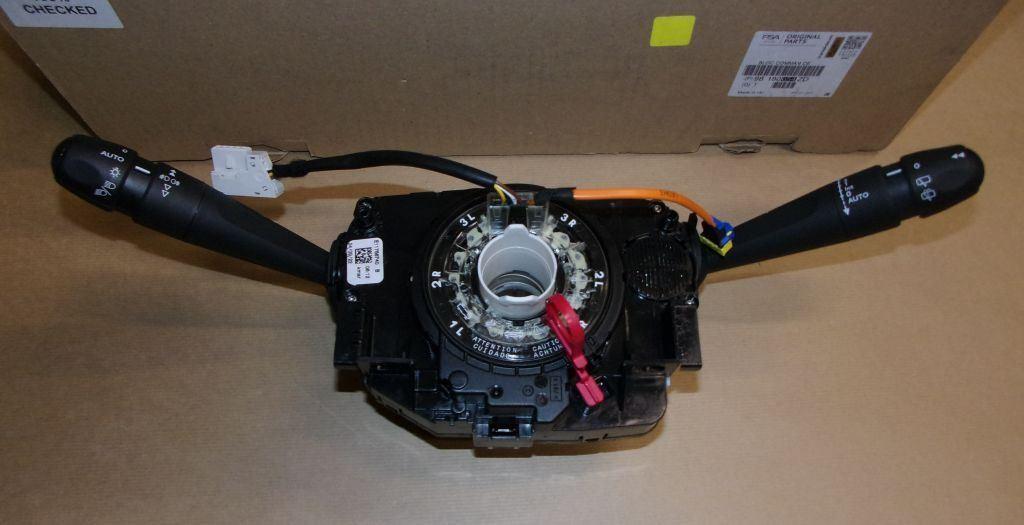 COMMUTATEUR COMBINE PEUGEOT 208,2008 98180654ZD.