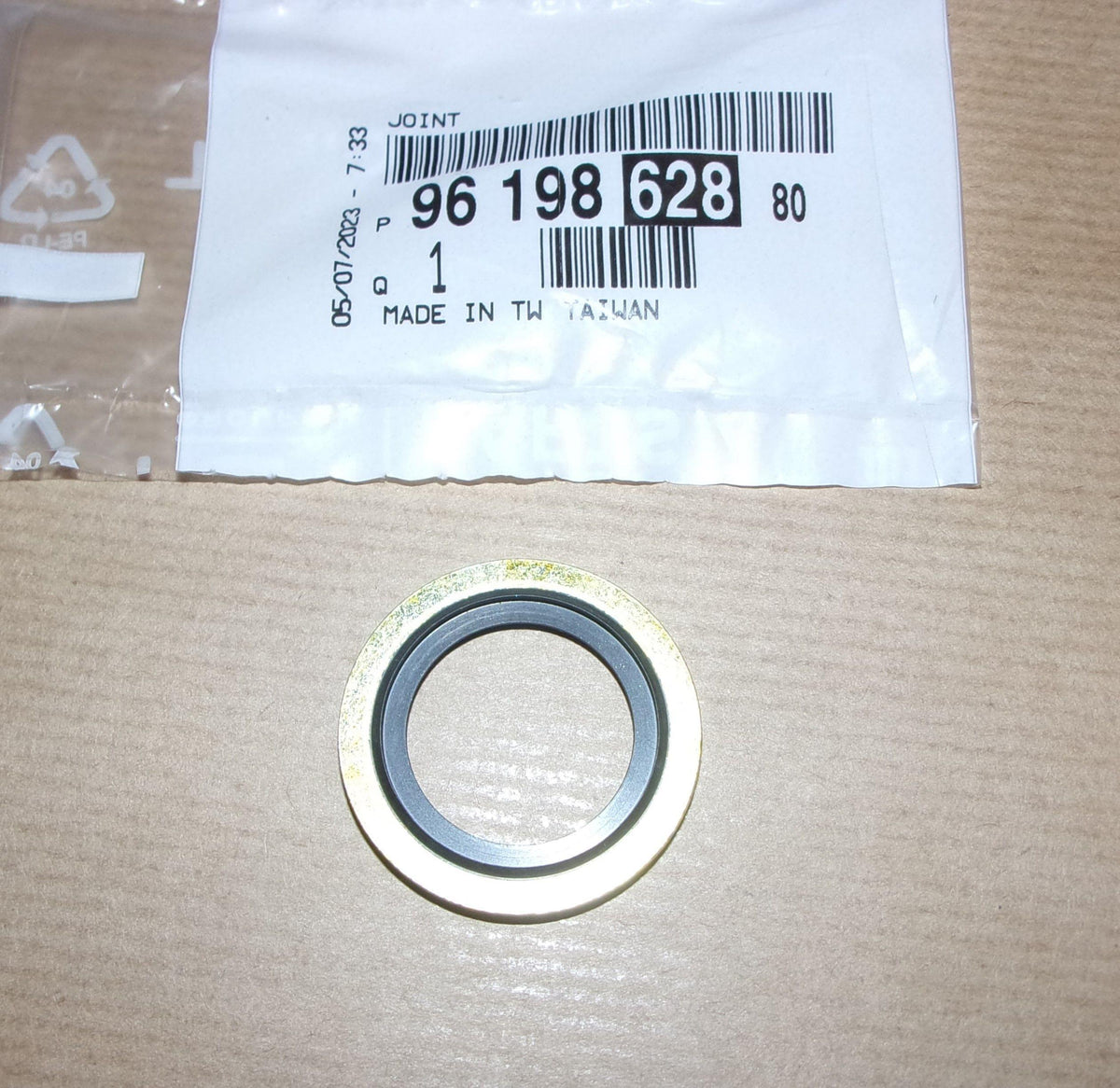 JOINT DU BOUCHON BLOC MOTEUR.CITROEN BERLINGO 9619862880.