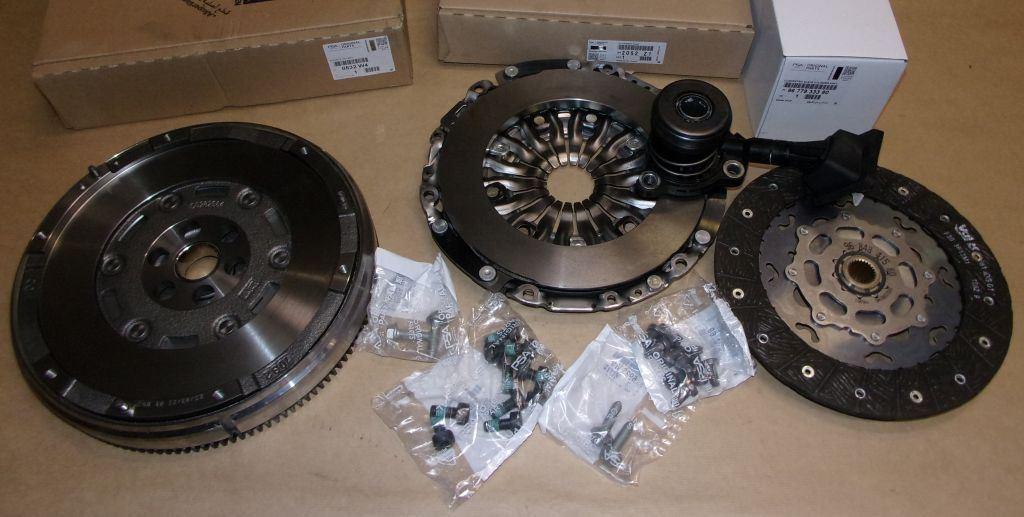 KIT EMBRAYAGE DVA.CITROEN C4 PICASSO 1628934680.