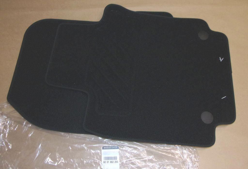 TAPIS EN VELOUR COMPLET.RENAULT CLIO IV 8201662293.