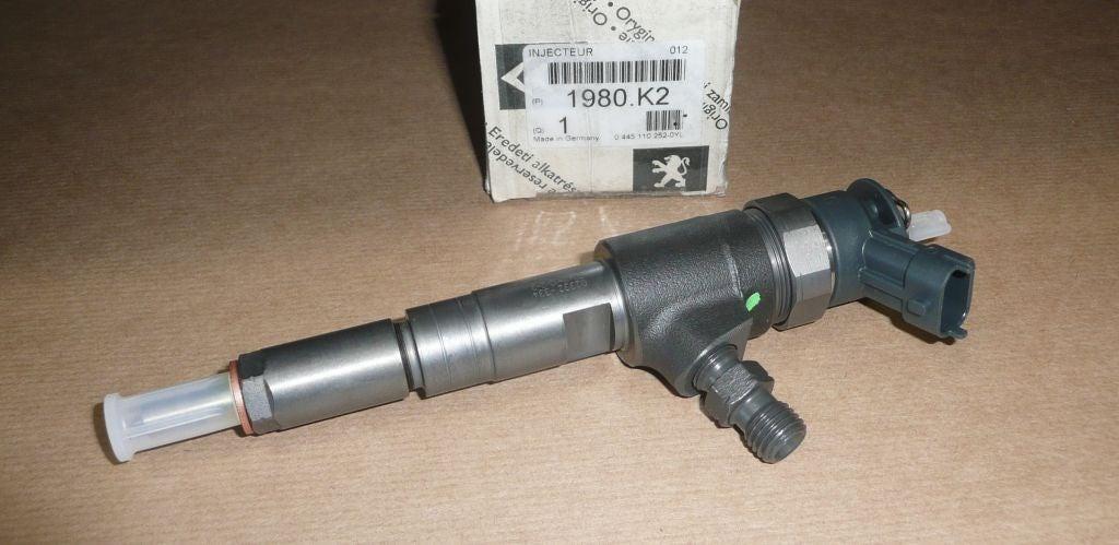 INJECTEUR CITROEN C2,NEMO PEUGEOT BIPPER 1.4HDI 1980.K2 1980K2.