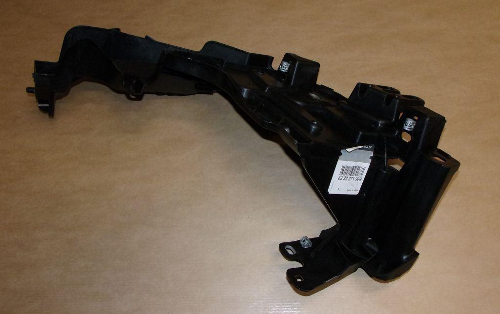 SUPPORT DE RÉFLECTEUR RENAULT MEGANE III DROIT 622227190R.