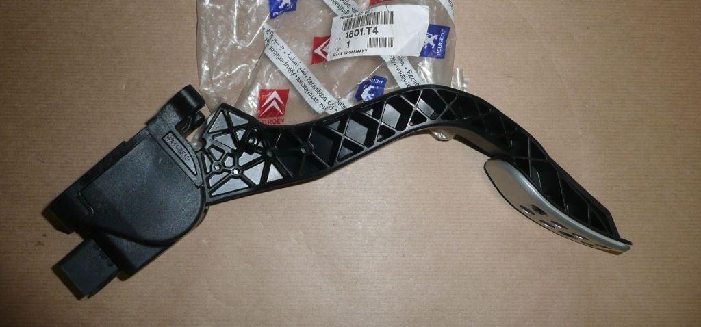 PEDALE D'ACCELERATEUR PEUGEOT 206 1601.T4 1601T4.