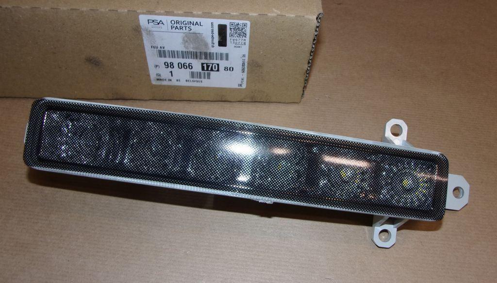 FEU DE JOUR LED CITROEN C3 III 9806617080.
