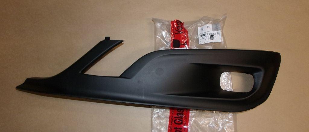 GRILLE CALANDRE PEUGEOT 508 GAUCHE 98076314XT.