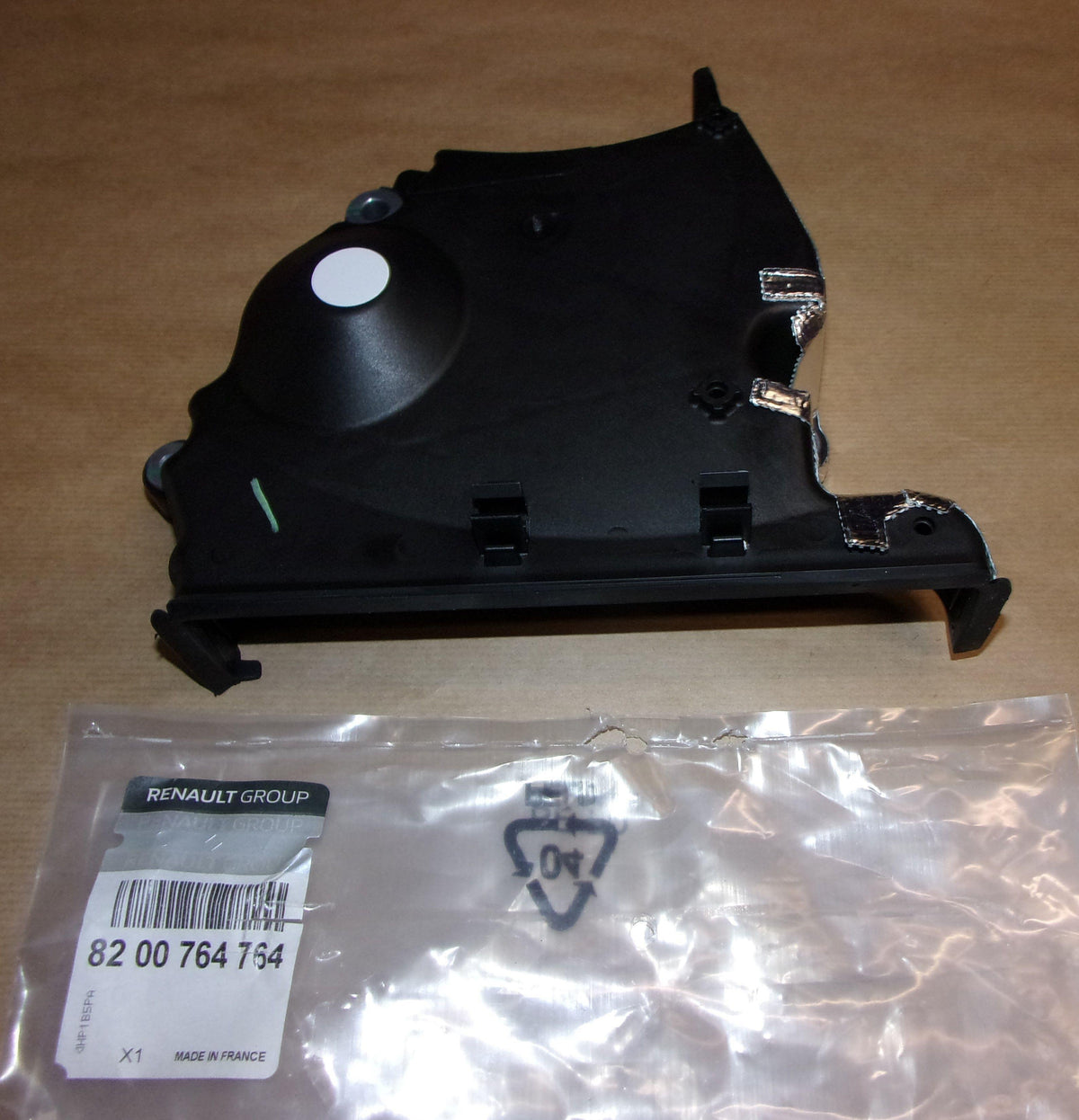 CARTER DE DISTRIBUTION RENAULT SCENIC II 2.0 1 8200764764.