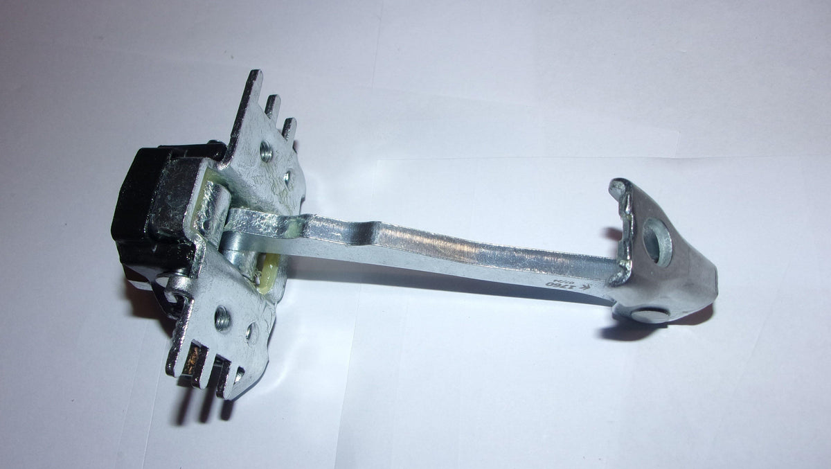 DELIMITEUR DE PORTE RENAULT MEGANE III ARRIERE 824300003R.