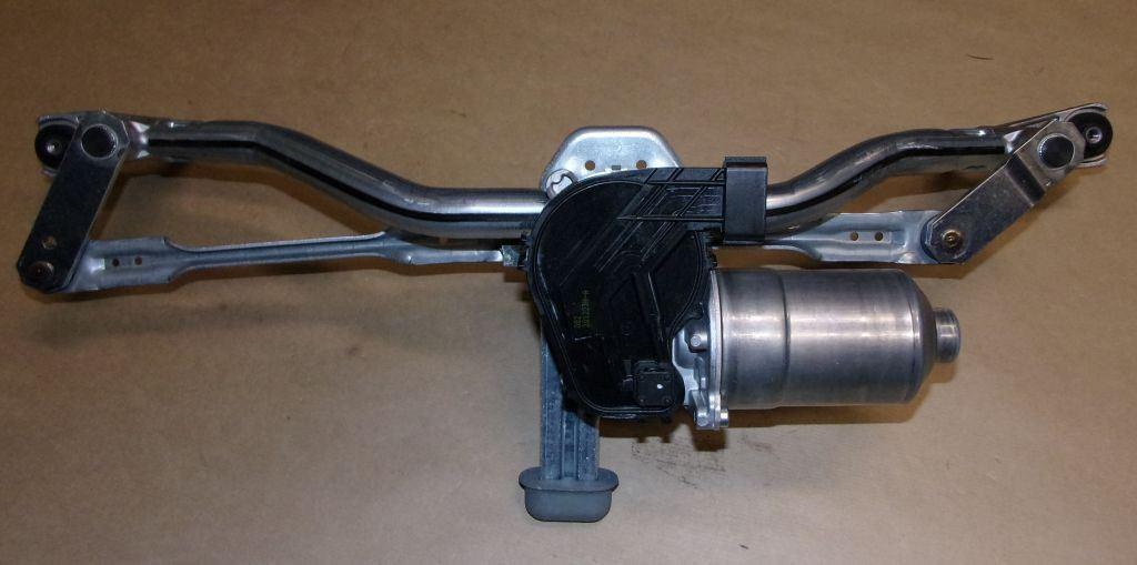 MOTEUR D'ESSUIE GLACE RENAULT TRAFIC III AVANT 2638800Q0K.