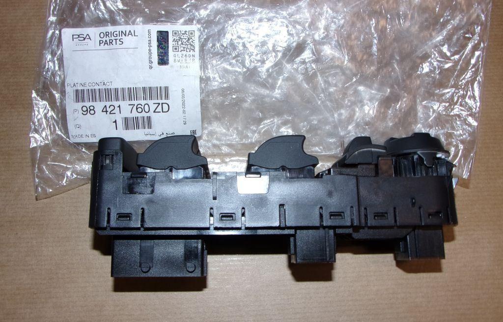 BOUTON LEVE VITRE CITROEN BERLINGO III 98421760ZD.