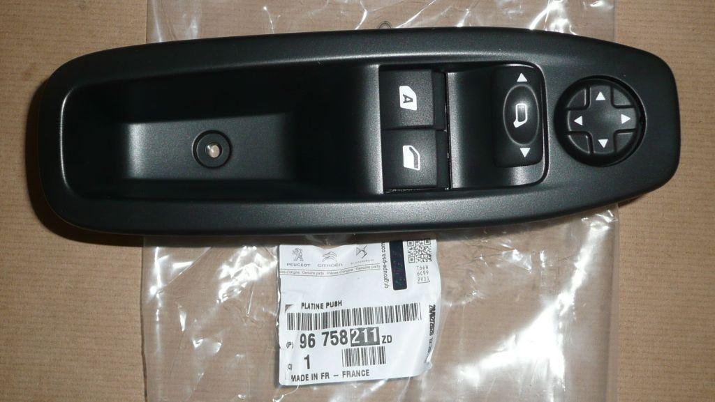 BOUTON LEVE-VITRE PEUGEOT 208 96758211ZD.