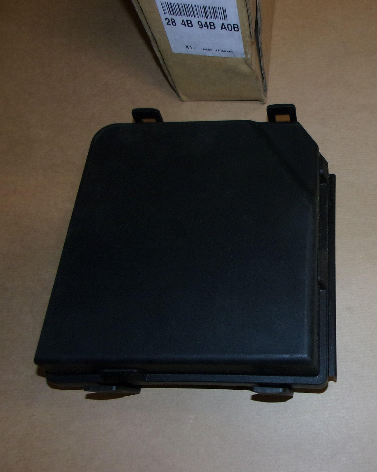 COUVERCLE DES FUSIBLES RENAULT KADJAR 284B94BA0B.