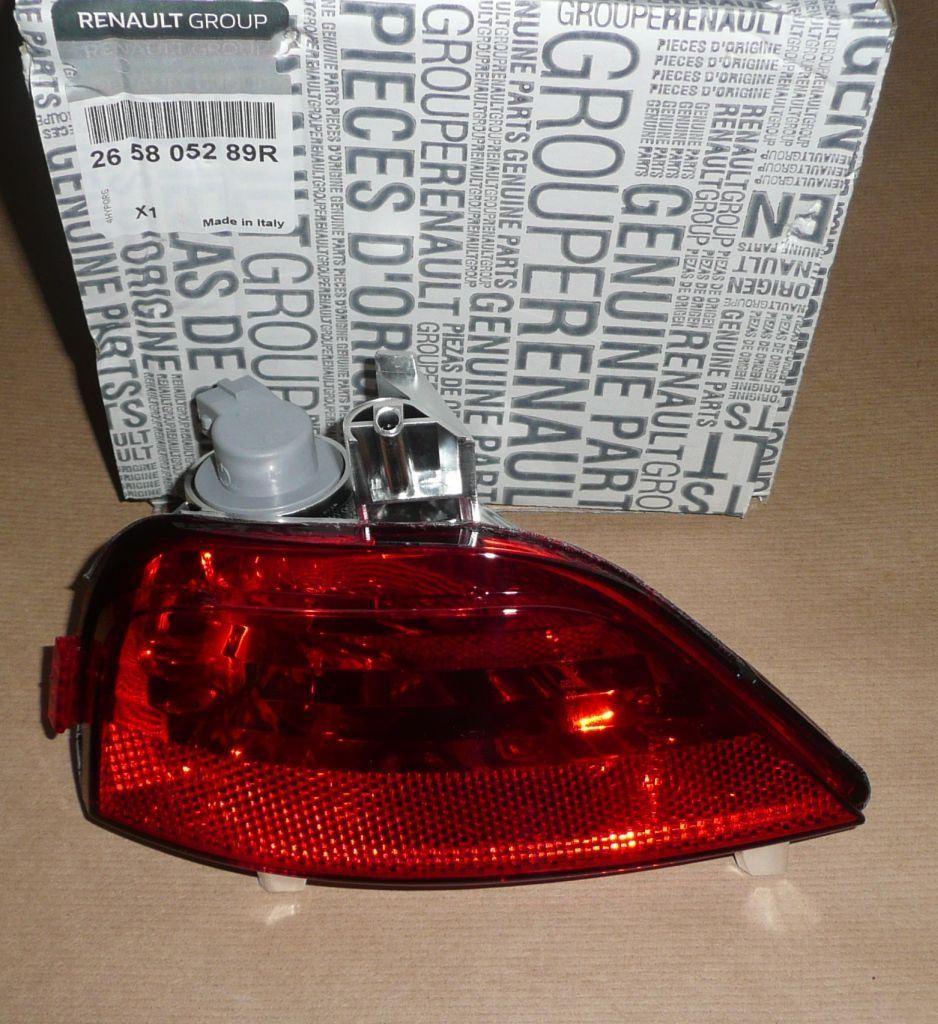 FEU ARRIERE RENAULT MEGANE III DROITE 265805289R.