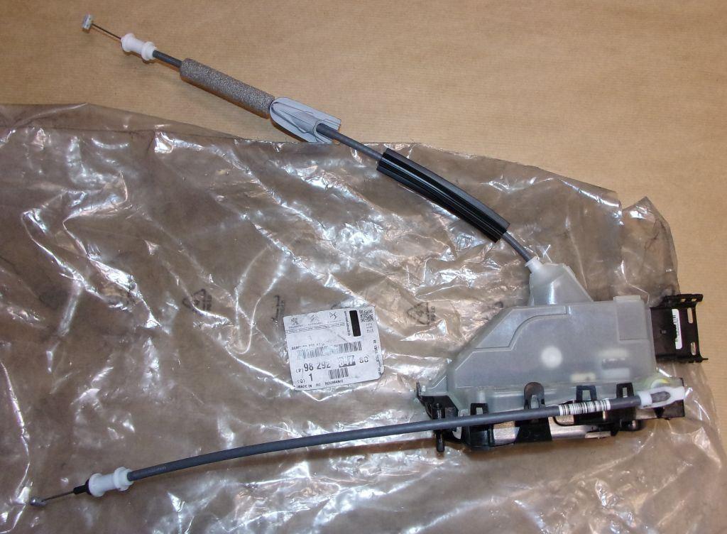 SERRURE DE PORTE PEUGEOT 208 II DROIT AVANT 9829284780.