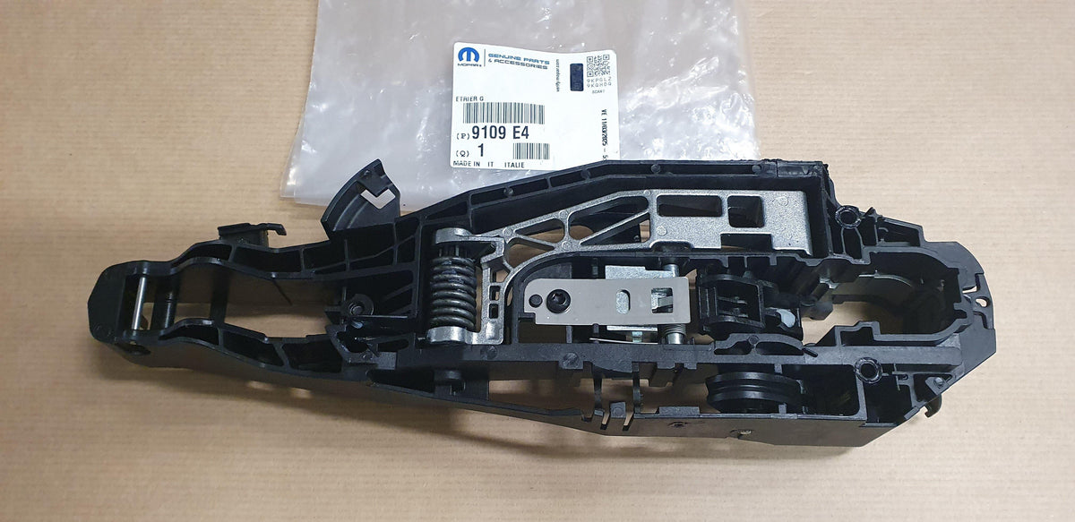 MODULE DES POIGNÉES PEUGEOT 508 ARRIERE GAUCHE 9109.E4 9109E4.