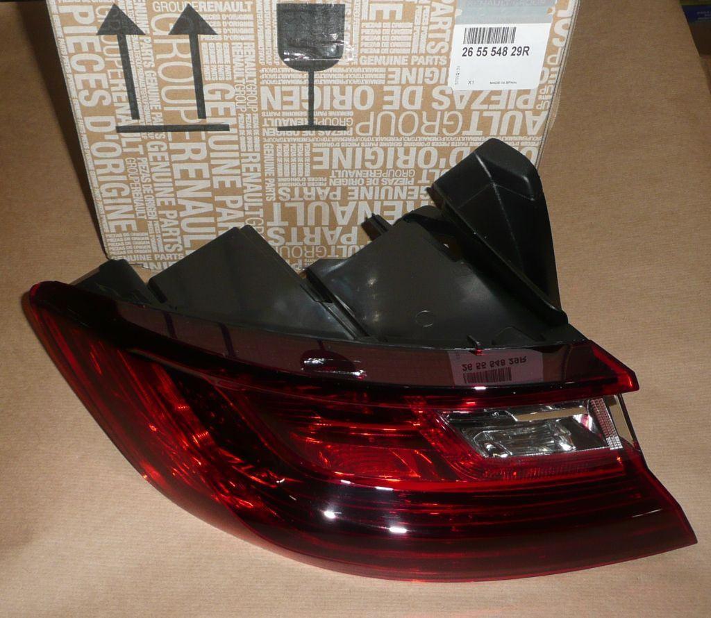 FEU ARRIERE RENAULT MEGANE IV GAUCHE 265554829R.