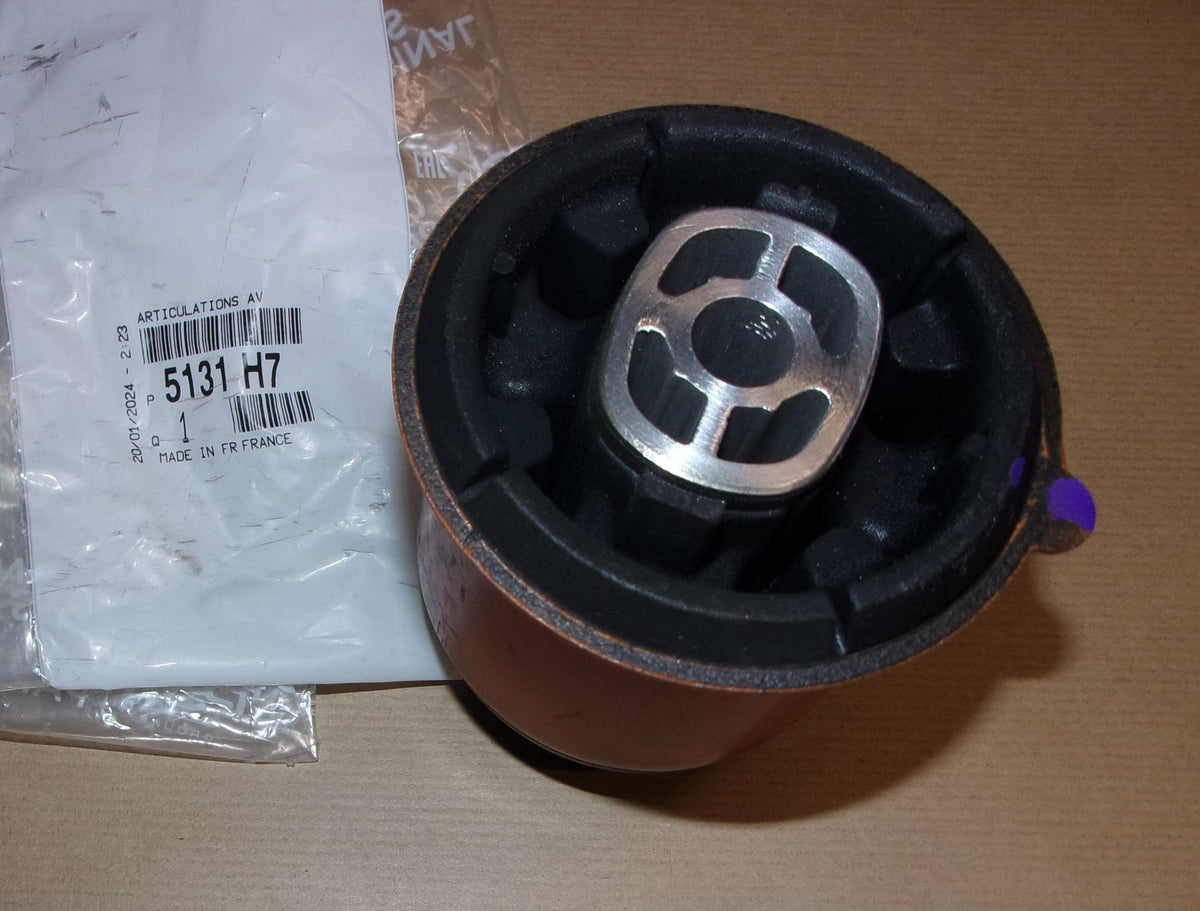 SILENTBLOCK D'ESSIEU ARRIERE PEUGEOT 308,3008 5131.H7 5131H7.
