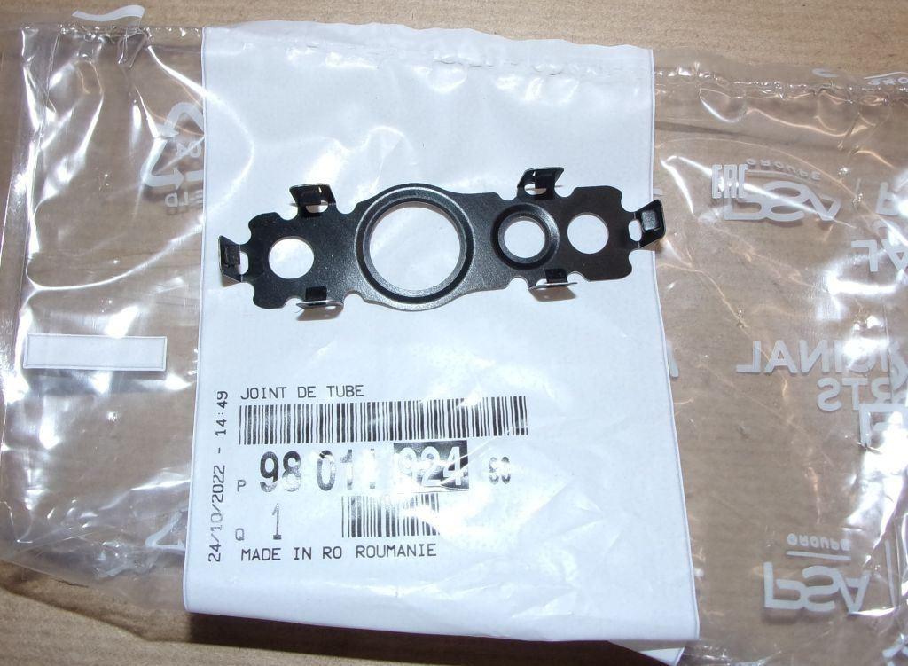 JOINT DE TUYAU DU TURBO PEUGEOT 3008,5008 9801192480.