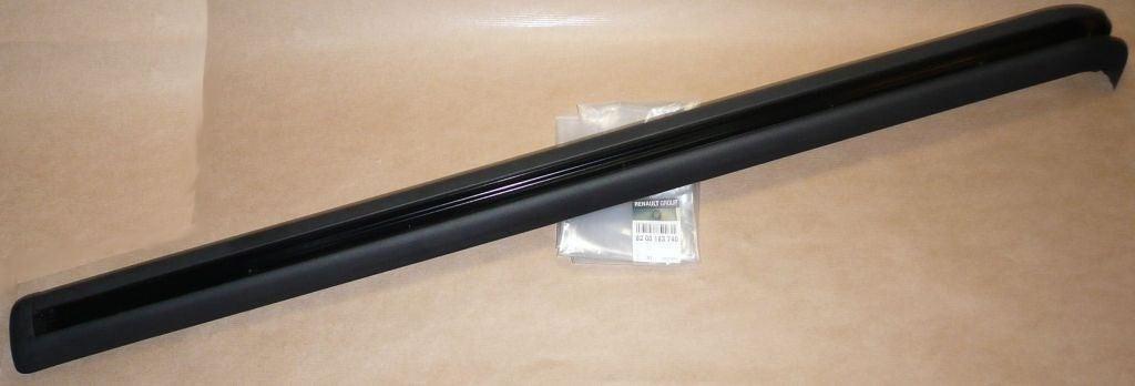 GUIDE PORTES COULISSANTE.RENAULT MASTER II 8200163740.